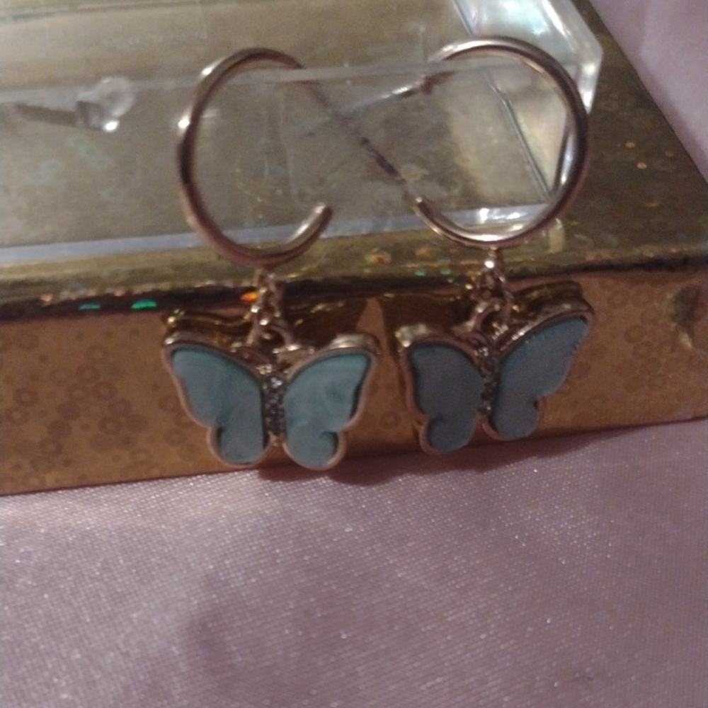 Elegant Butterfly Hoop Earrings